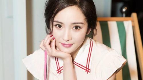 杨幂化妆师爆料视频合集,揭秘明星化妆台的秘密  第3张